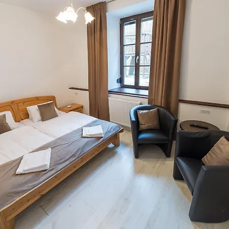 Pensjonat Zamecka Zahrada 3*