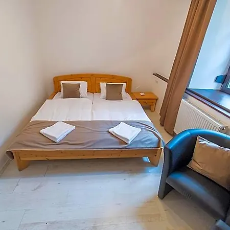 Zamecka Zahrada Pensionat 3*