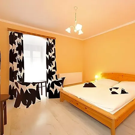 Zamecka Zahrada Pensionat 3*