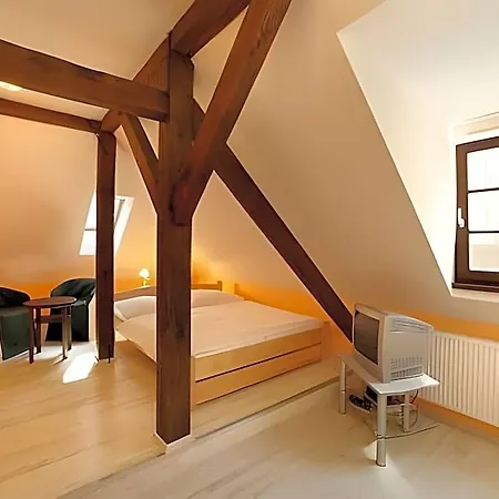 Zamecka Zahrada Pensionat 3*