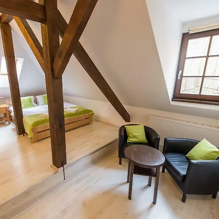 Pensionat Zamecka Zahrada 3*